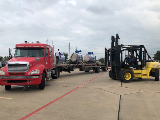GVCIntlValve's tweet photo. Some #TrunnionBallValves that are being shipped out to our clients. #API6DValves #pipelineBallValves 30" and 20" #DoubleBlockandBleedValves https://t.co/oAXjkWbGn4