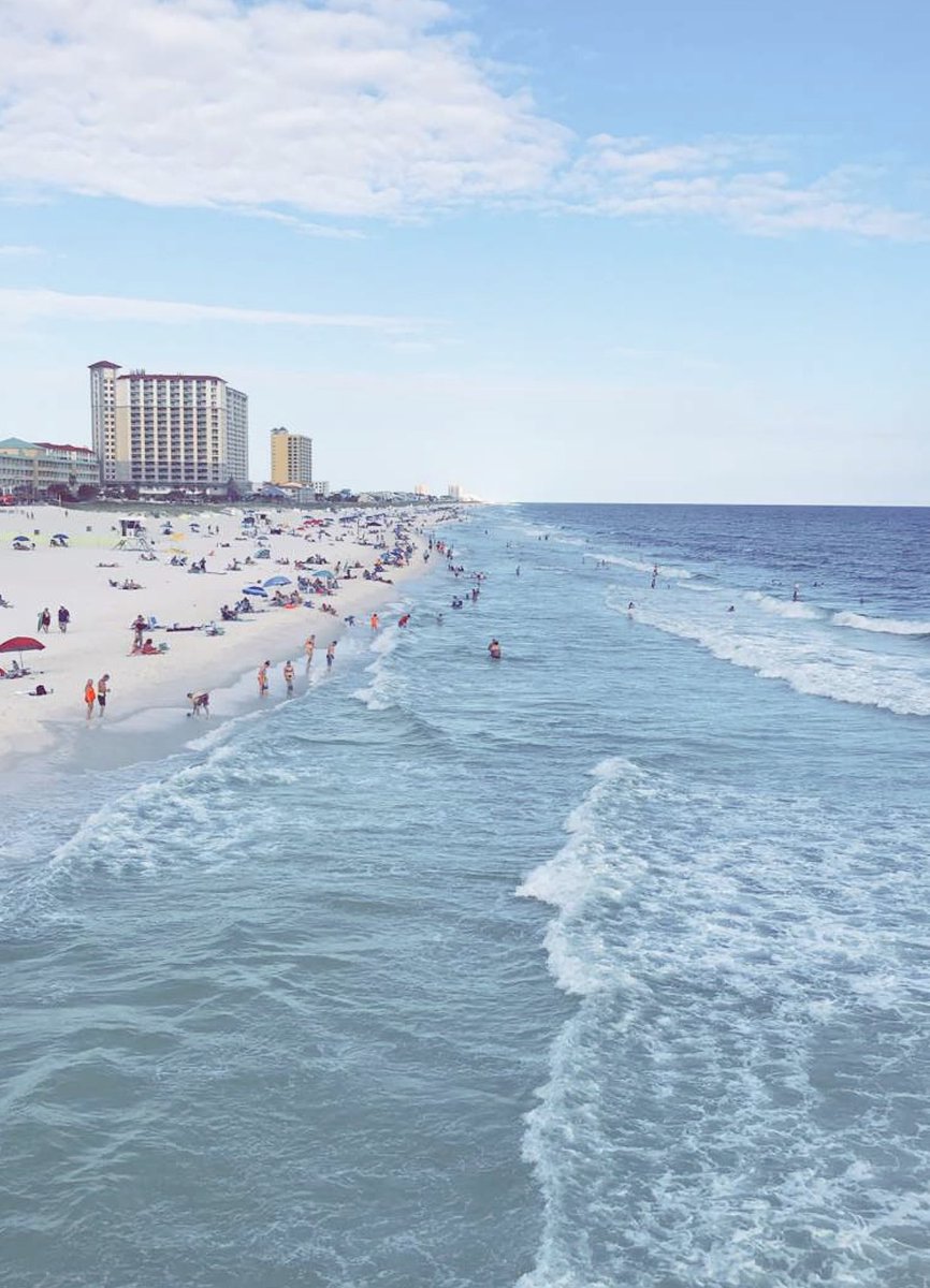 BrantlyWx's tweet photo. Moderate risk for rip currents at beaches in #NWFL through the weekend. Yellow flags are flying at Pensacola Beach. Pic from Taylor Busbee. #flwx https://t.co/SK2PIuNTGd