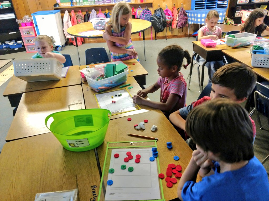MsCeciliaLace's tweet photo. Using a variety of math manipulatives is a must for place value! Students love it, they're engaged, and they're making so many connections. #MathIsMarvelous @SchoolWilkinson https://t.co/IuKhl0hj3x