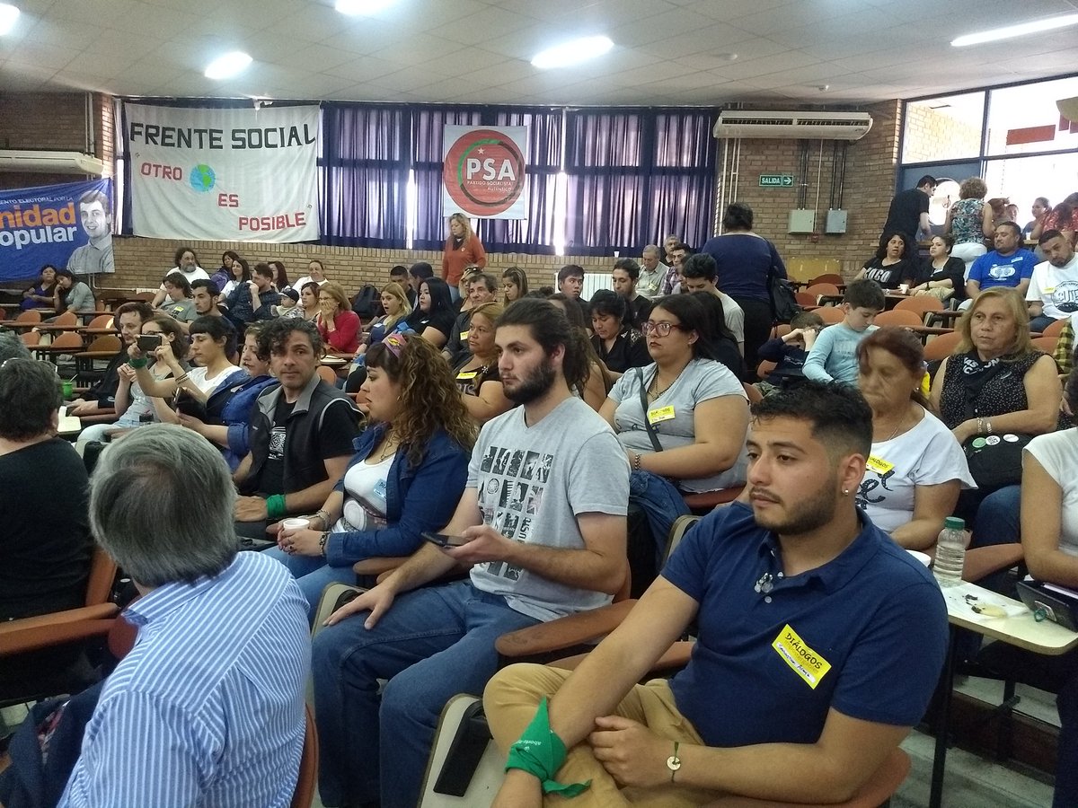 movevitamendoza's tweet photo. #AHORA Apertura en la Facultad de Artes y Diseño, nos encontramos para poner en debate los #DialogosImpostergables que Mendoza necesita.
#ElTiempoEsAhora https://t.co/qGTaMryJjW