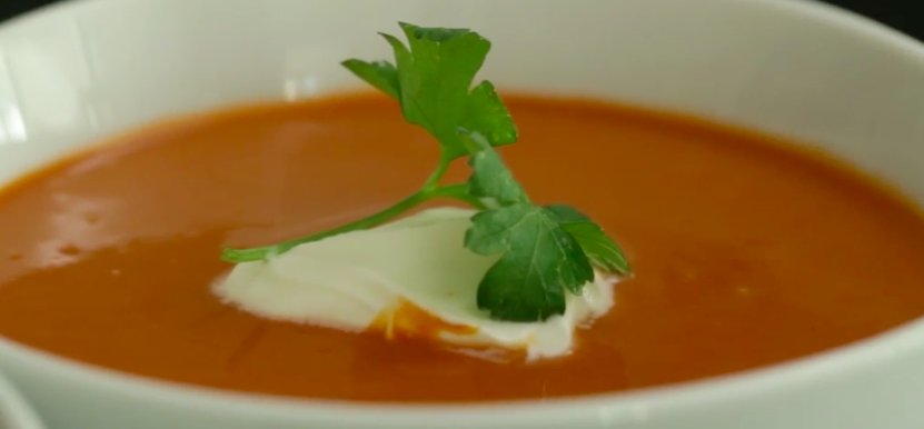 Research shows that #probiotics are a key component of a healthy diet. Try make-at-home crème-fraîche here: splendidtable.org/recipes/homema… 

Tip: keep it a super-food with natural, pasture-raised dairy &amp; stayed tuned for my upcoming recipe video featuring crème-fraîche!