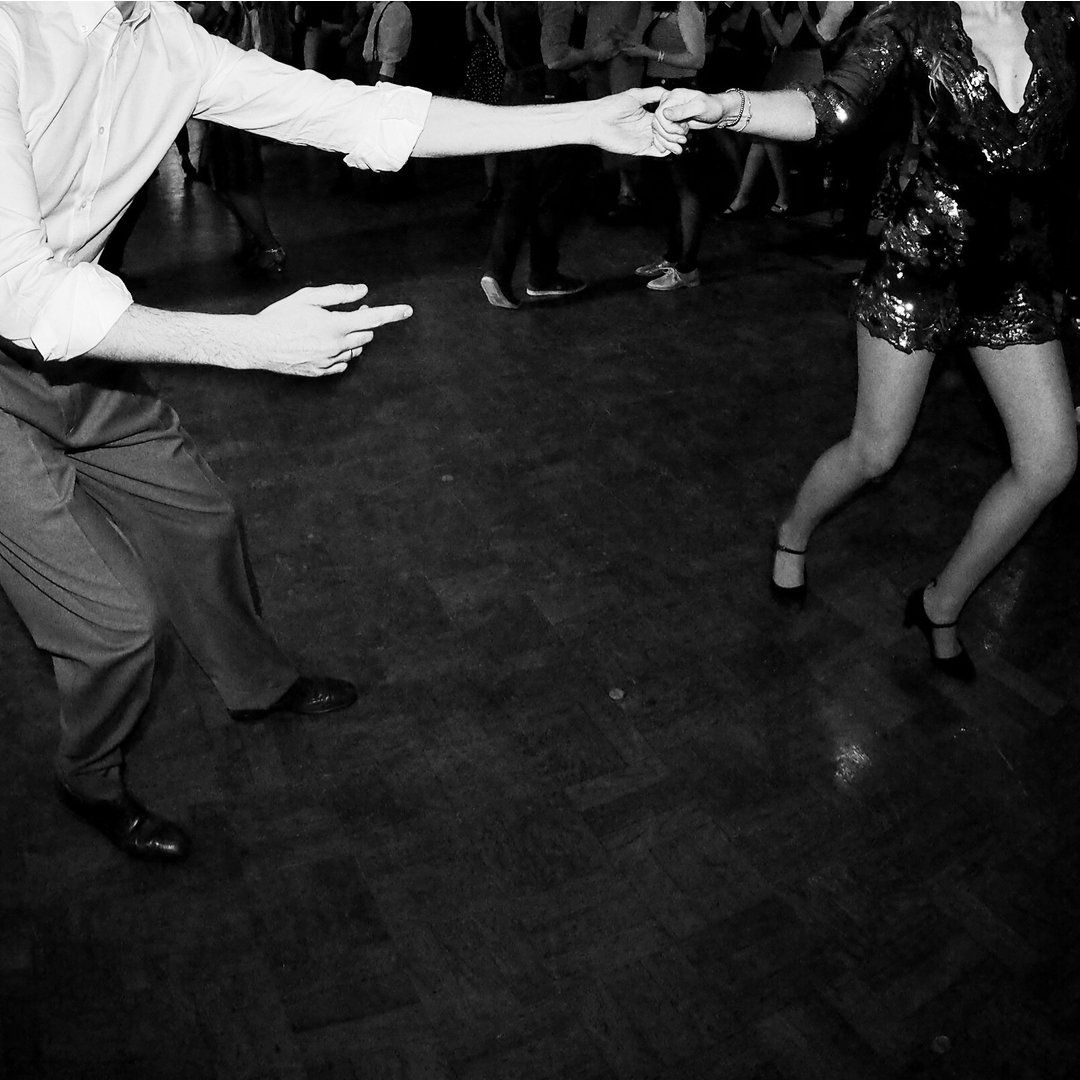 Dance the night away with us 💃🎶🍾 
-
-
-
-
#chicago #thebassment #cocktails #cheers #weekend #friday #friyay #celebrate #fall #speakeasy #lounge #livemusic #music #travel #destination #rivernorth #city #bestvibes #red #escape #dance #champagne #friends