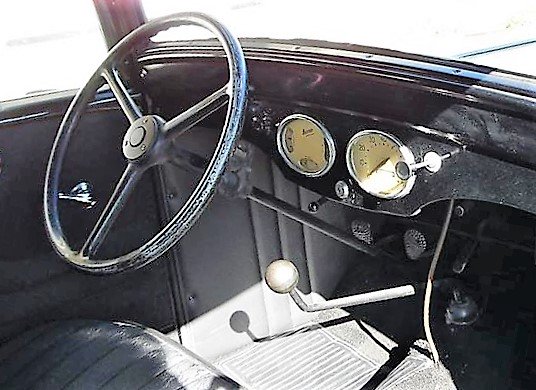 ClassicCars_com's tweet photo. The Pick of the Day is a miniscule two-door sedan with a heap of style: https://t.co/viAxNRiEms
#classiccarsdotcom #driveyourdream #classiccarsnews #forsale #pickoftheday #classicpickoftheday #minimotoring #bantam https://t.co/8bj4WJlVIb