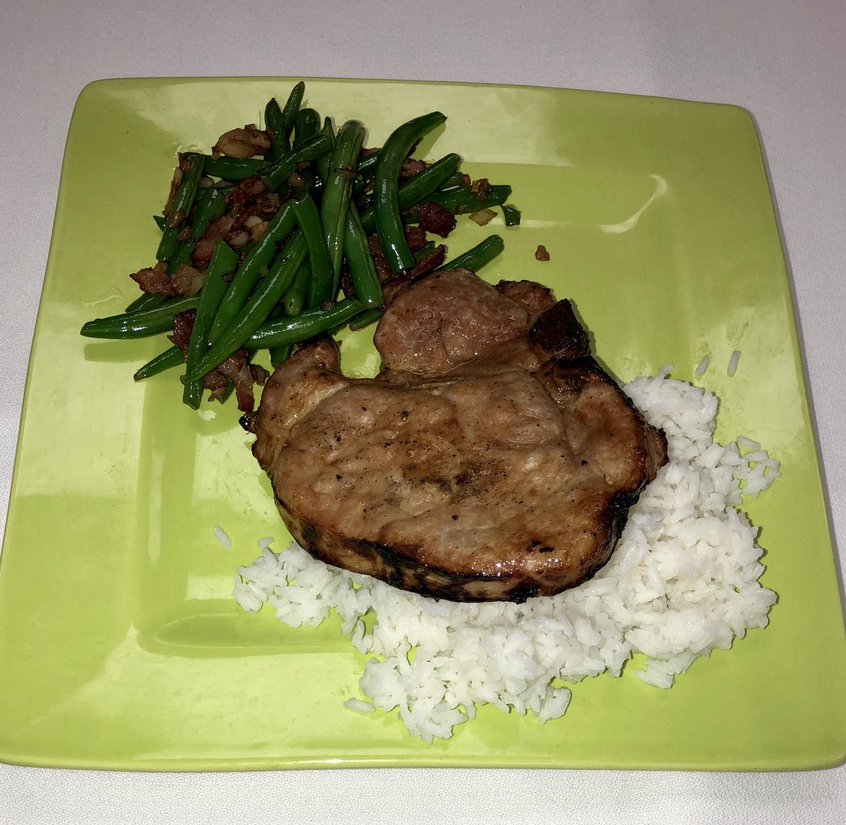 dhsculinaryarts's tweet image. It was a hot but fun day broiling pork chops! We added some sautéed green beans and a bed of rice.  #dhsculinaryarts #broiling #blanchandshock