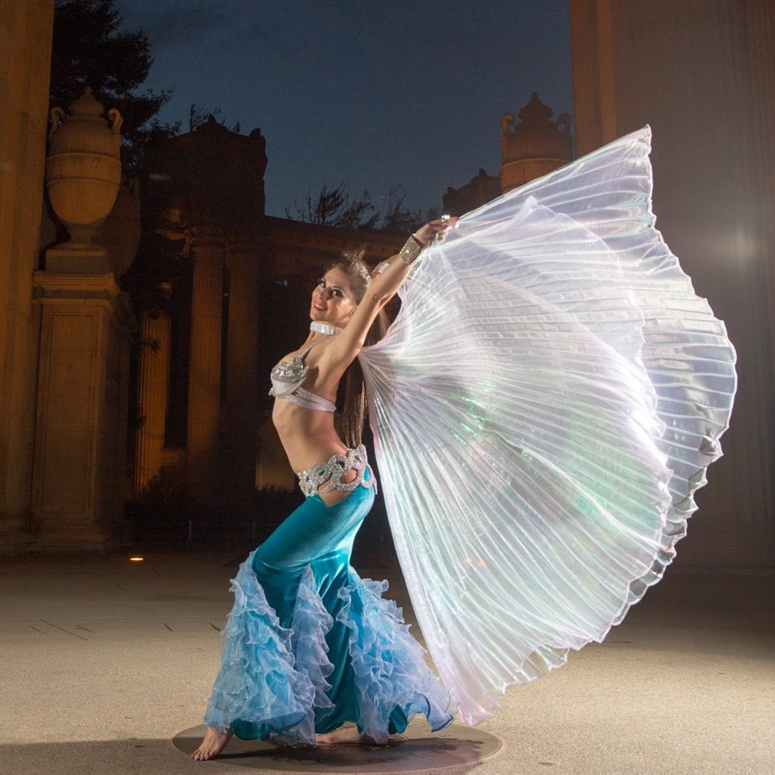 baghdadtothebay's tweet photo. If you're planning on attending our SF screening at @roxietheater 
 for the Arab Film Fest on Wed, 10/17, add our after party to your calendar! Join us at @SlateBar​SF to enjoy happy hour drinks until 9pm and the remarkable dancing of Heaven Mousalem​! @arabfilmmedia https://t.co/qXmIjHXYFC