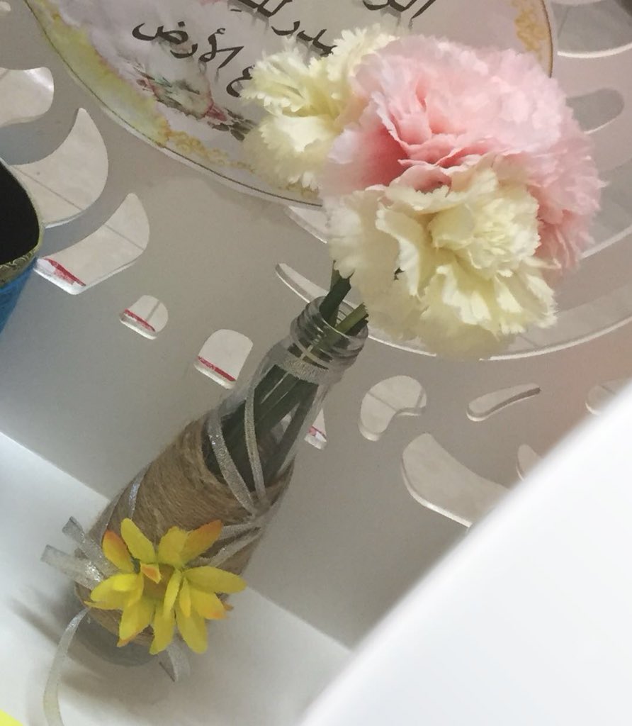 مسابقة إعادة التدوير لحلقة الإبتدائي وقد حصلت الطالبة ديما البكر على أعلى نسبة تصويت مبارك لها الفوز وحظاً أوفر لبقية الطالبات 💕🎊