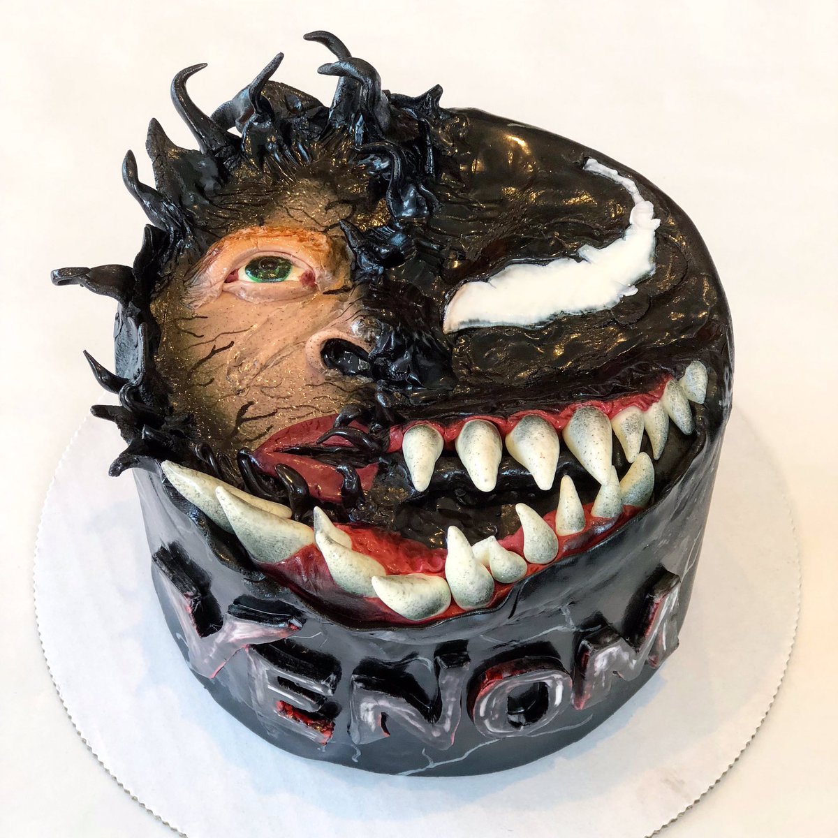 Duff's Cakemix on Twitter: "We are #Venom 🍰 #marvel #tomhardy #