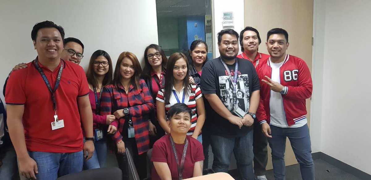 MDCSentinels's tweet photo. Looking fierce and fine in 🔴 #UniversalSignIn #CSWeek2018 @BerniceGarcia @drei0919 @EstradaEspie @granpappyflash @joe_farrell21 https://t.co/ZYMgay4yjg