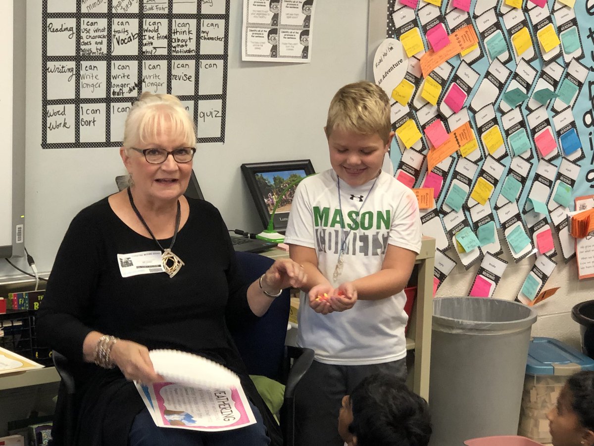 Love when students and families share their passions. We loved learning more about rocks from our guest geologists. #MasonMoment 
#rocksrock