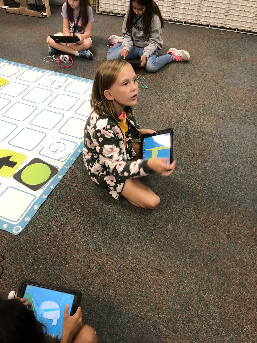 alyssat0624's tweet photo. Today students in first through third grade rewrote the book Don’t Push the Button using #codeablecraftsapp. Students were so engaged and excited to make their customized stories. #irvinincedibles #MISDHappy #MISDProud https://t.co/1Bg2bObOnC