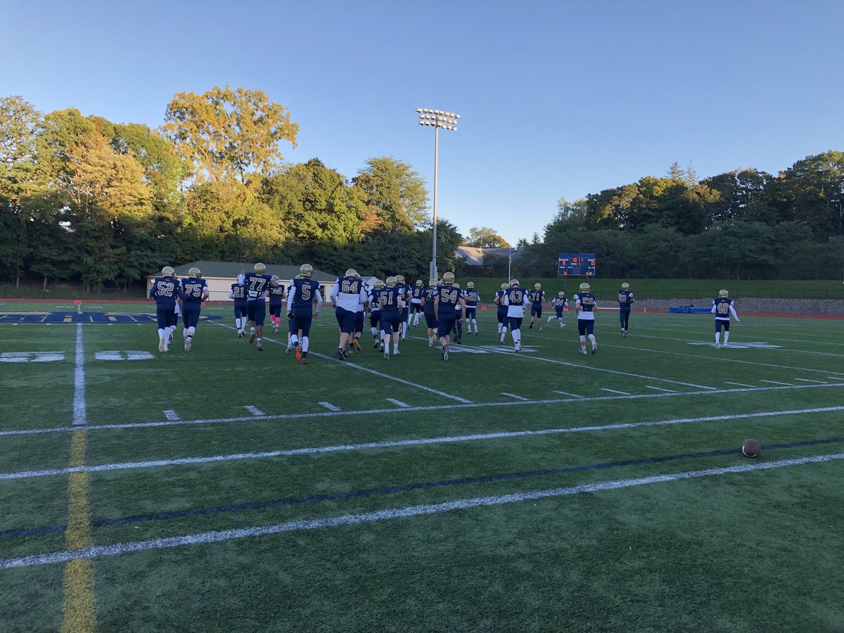 FootballAwhs's tweet photo. 15 minutes til kick off. Let’s go Bishops! https://t.co/I9iPA7C34k