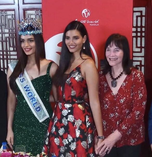 tiodelasreinas's tweet photo. Stephanie Del Valle • Miss World 2016
#BeautyWithaPurposeAmbassador
#Repost @stephdvd_ 🇵🇷
Mabuhay Philippines!!! 🇵🇭
Press conference today in Manila
👗@eddieguerrero
#StephanieDelValle #PuertoRico
#MissMundo2016 #MissWorld2016 #MMBoricua #OrgulloBoricua
#ElTiodeLasReinas https://t.co/Ci6S1mqkRG