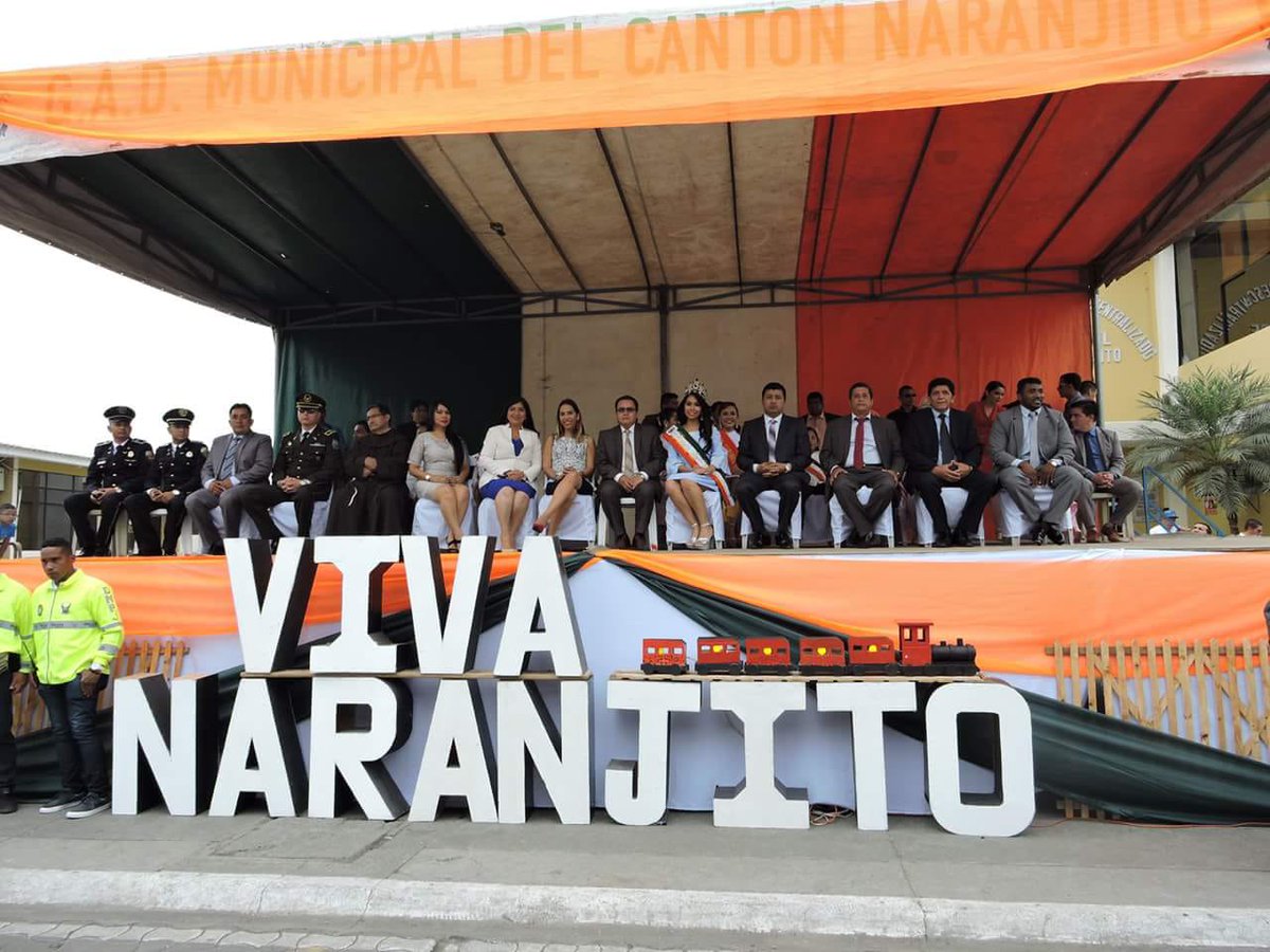 EducacionZ5_Ec's tweet photo. HOY| Con coloridos atuendos los estudiantes de varias Unidades Educativas públicas y privadas del cantón Naranjito, participaron del desfile cívico por celebrarse los 46 años de cantonización. #PorLaEducaciónEc https://t.co/uaL0y4CYNM