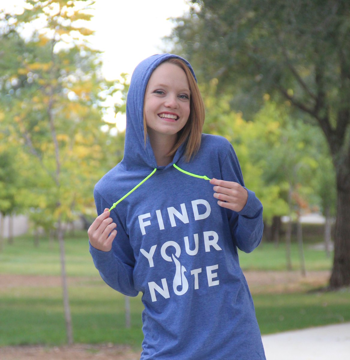 the_piano_gal's tweet photo. MERCH goes LIVE on MONDAY, October 8th!!
#keysquad unite and let's all wear #pianogalmerch together!
Ps - this hooded shirt is so soft and comfortable! (girls, you know you want it😀) #findyournote https://t.co/PkaHCxz7ta