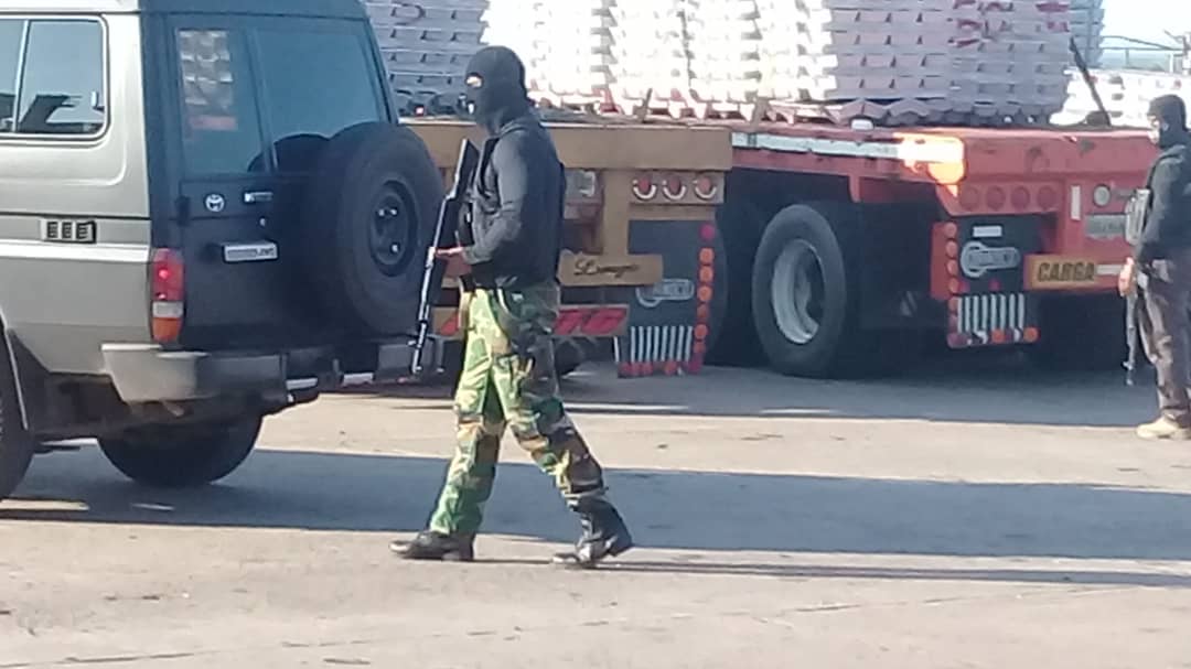 Alexyeiker's tweet photo. @la_patilla Con Amedrentamiento Militares se llevan producción de Venalum estando estos en protestas por las reivindicaciones Salariales https://t.co/YWyG3jdwyE