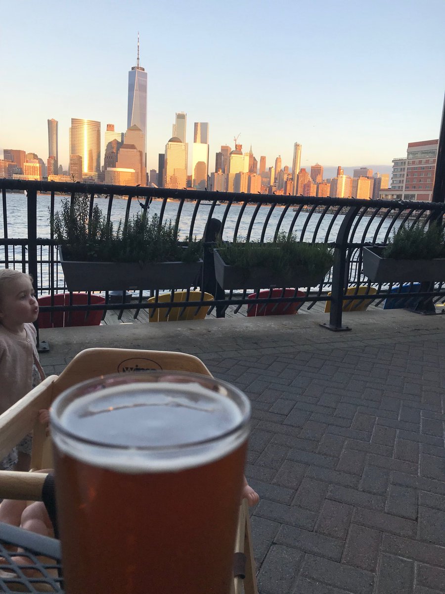decciemac08's tweet photo. Well earned after a long week 🍺 https://t.co/IdwfBx2gWv