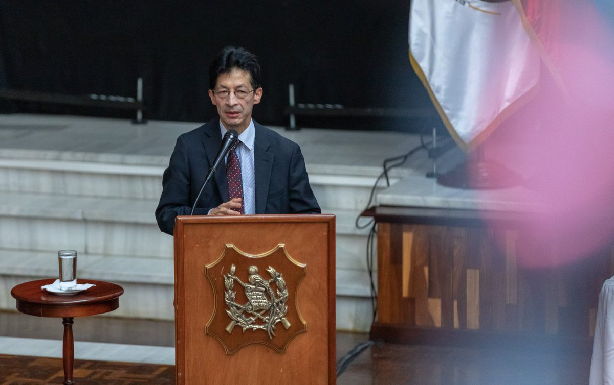 embajadaporpaz's tweet photo. Excmo. Luis Armando Tolosa Villabona, Magistrado de la Corte Suprema de Justicia - Colombia mencionó: "se necesita una postura, un compromiso de nuestros Estados, de nuestras nacionalidades en educar en derechos ambientales a la comunidad, no únicamente a los jueces."#CUMIPAZ https://t.co/ySPX4QHKC3