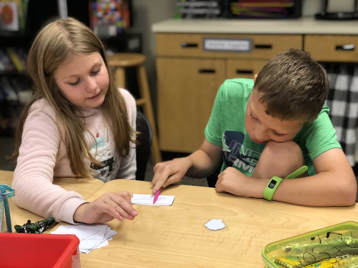 MrsSmithGators's tweet photo. Using #Rallycoach and “Points Pile Up” @kelliekonrad, to build fluency with our math concepts from first quarter! #KaganADED https://t.co/gCrt2ObV9C