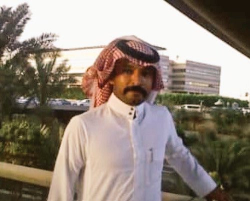 إستشهد هذا اليوم أحد أبطالنا المرابطين في #الحد_الجنوبي بمنطقة #نجران . .
وهو البطل - منصور ال عامر الوادعي 

سائلين الله أن يتغمده بواسع رحمته وأن يتقبله في الشهداء . .
تعازينا لذوية وقبيلة آل عامر وكل محبيه . .
ولاتنسوه من صالح دعائكم . .