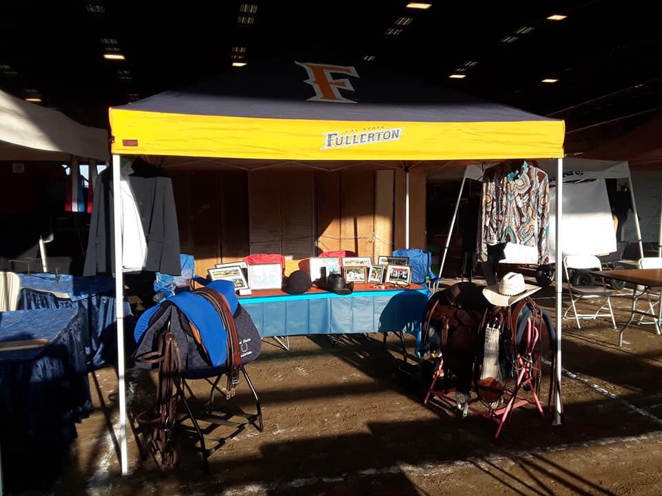 CSUFEquestrian's tweet image. The team is having a blast at the Norco Horse Affair! Day 1 went great, come check out our booth and our demos on Saturday and Sunday at 9am!🐎