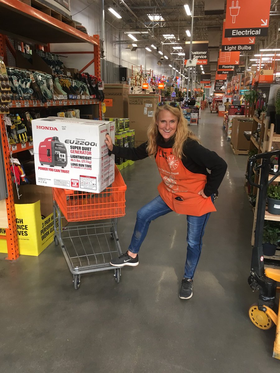 Way to go on a $1000 recovery <a href="/luci_lavender/">Luci Dansie</a> #CustomerService <a href="/TmorgHD/">Travis Morgan</a>
