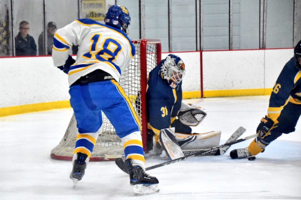 PghHockeyDigest's tweet image. MAJOR FOCUS: Pitt men complete the Panther sweep, defeating No. 18 Kent State, 3-2. The two teams will play again tomorrow at 7 PM at Alpha Ice Complex.