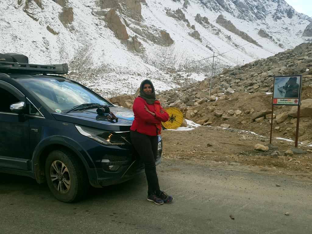SangitaSri's tweet photo. #Day55
#CIT150 w @TataMotors
Serene visit2 #Stok Monastery, #StokKangri Summit View
Interview4 #AllindiaRadio @aajtak #LehTV
Drive2 #Khardungla Highest motorable-road
Spl. Tks to Madam. Angmo for sheltering & reviving my spirits.
Tq @JandKTourism
@adgpi #IBPF https://t.co/LEcKFk2wL1
