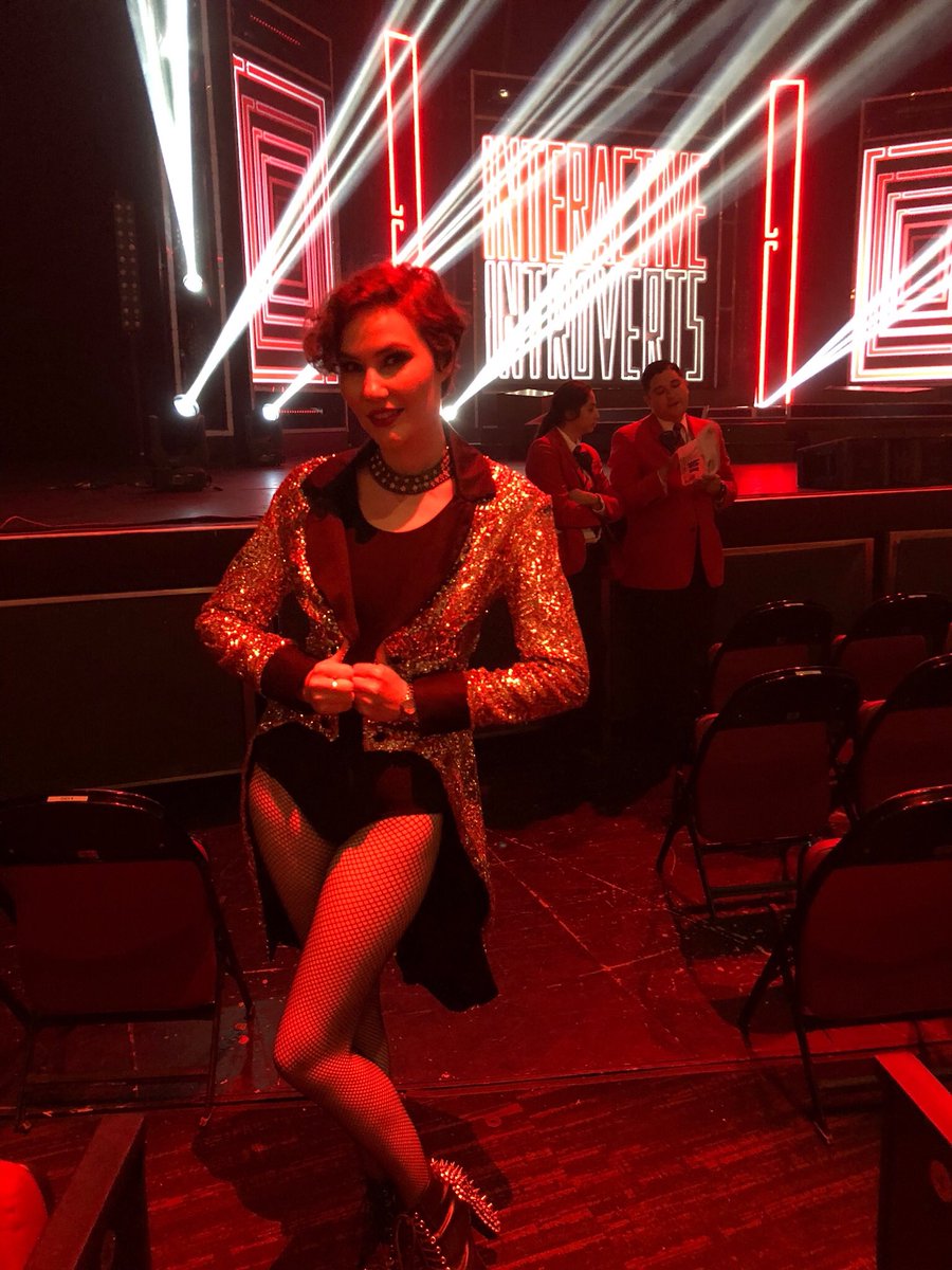kpoppink33ks's tweet photo. @justphilanddan @cheerlollypop @AmazingPhil Girl. We should meet up. #theinternetishere #danisnotonfire @danielhowell @AmazingPhil https://t.co/lOLBJgkr4c