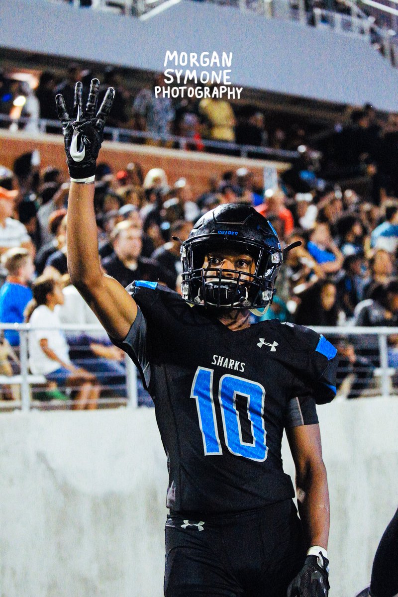 morgansymonepic's tweet photo. @SCSharkFootball 
shadow creek hs football.
9.28.18.
photos by morgan symone. https://t.co/KvxF2U7DYo