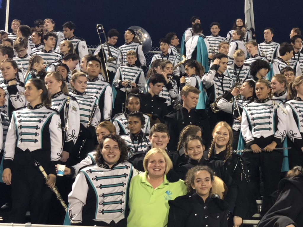 Friday night lights <a href="/BarronCollier/">Barron Collier</a> and <a href="/GCSharks/">GCHS Sharks</a> game! #CCPSFamily