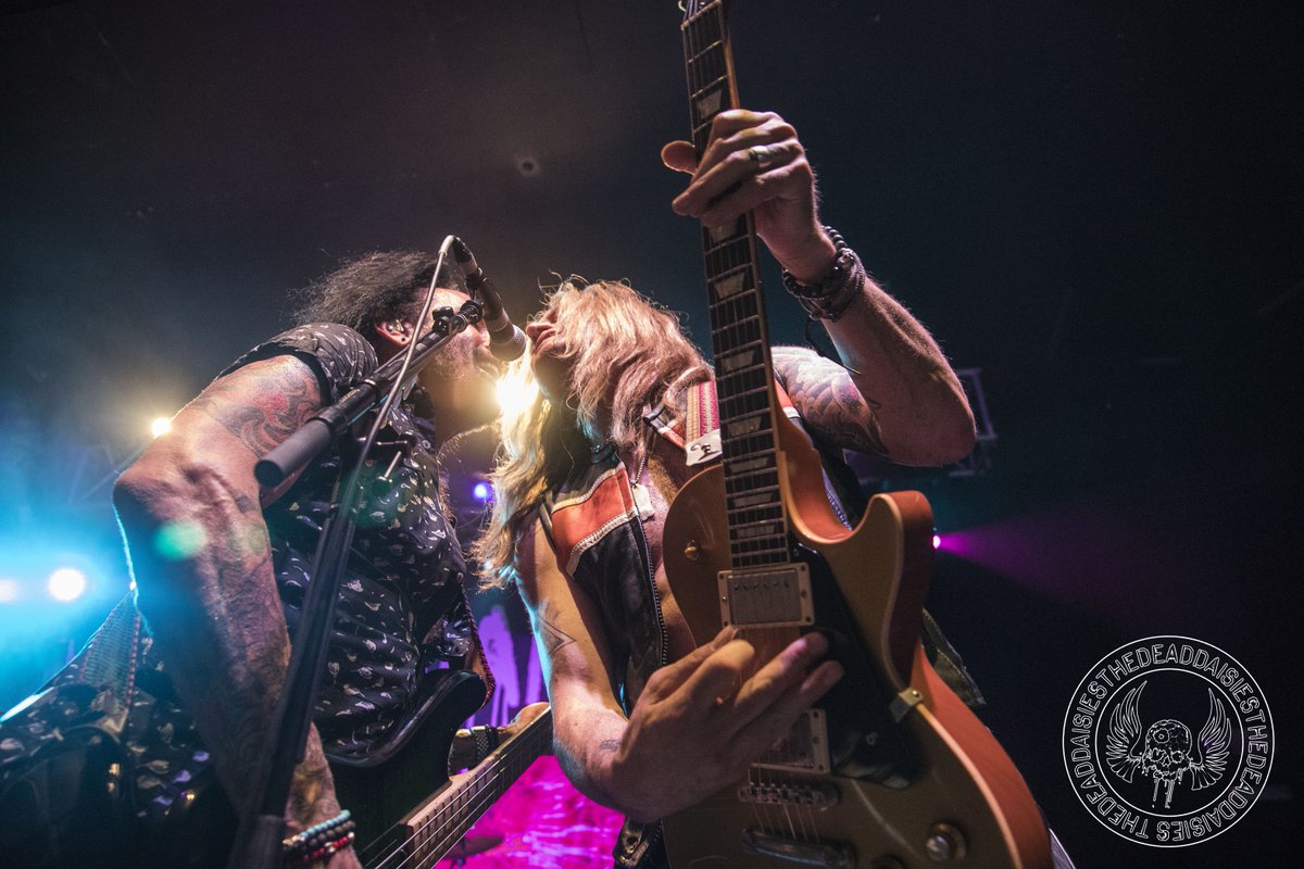 thedaisyland's tweet photo. Dynamic duo slaying in Bristol 🤘🔥 #TheDeadDaisies #RockOn https://t.co/qnSv7E0v1e