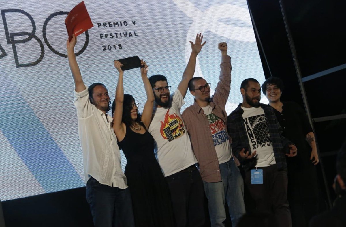 ConnectasLab's tweet image. 🥇El #PremioGabo2018 en la categoría Innovación este año fue para El Surtidor, por el trabajo de #scrolltelling “Los desterrados del #Chaco” 🎉 ¡Felicitaciones a @juanheilborn, @alejandrovaldez y todo el equipo de @elsurti que hizo posible este especial!