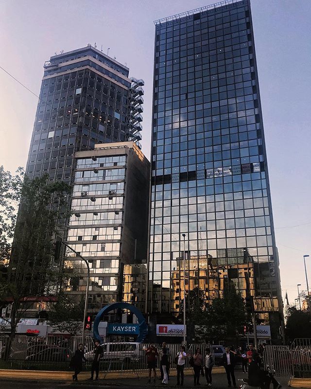 JaavierC's tweet photo. Santiago Centro | Chile 🇨🇱
.
.
.
.
.
#santiagoadicto #santiagodechile #travel #traveling #travelchile #total_chile #visitchile #total_americas #chile_360 #chilelove #chile_fotos #igchile #ig_chile #canon #achilepoh #ig_santiagodechile #go_chile #scl #cit… https://t.co/U5ne0Wqlo3 https://t.co/TTXOiXco2U