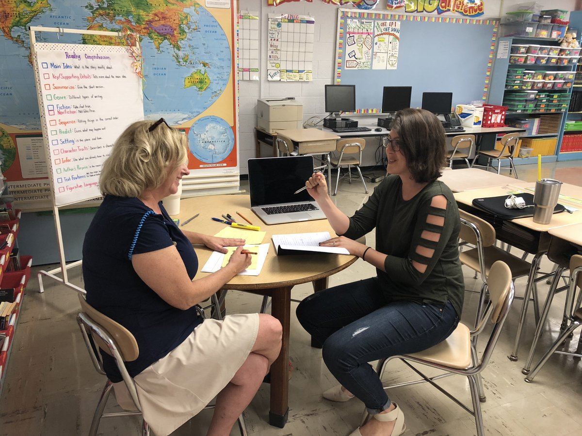 DrMaite's tweet photo. Getting excited for week-long @SciREN_Outreach lessons w/ Bonnie Bucher at Meadow Lane Elementary, @waynecountygov! I'll be Tweeting short videos to the class during a research cruise w/ @udceoe, @picoplankton thanks to @NSFGRFP! #blendedlearning #UGAEHS #scicomm #scienceoutreach https://t.co/rYqxwu1m2y