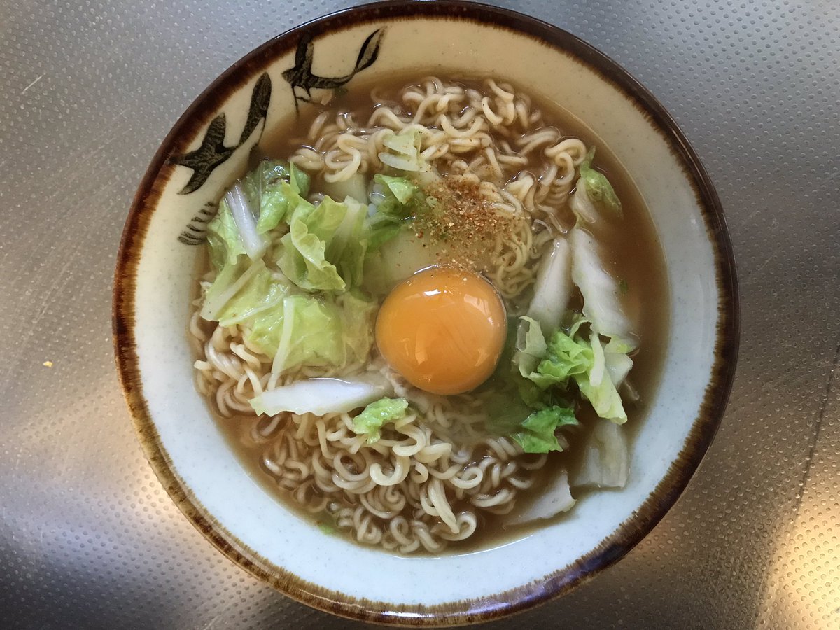 Ngantuoisoneo5 有名な サッポロ一番味噌ラーメン 卵