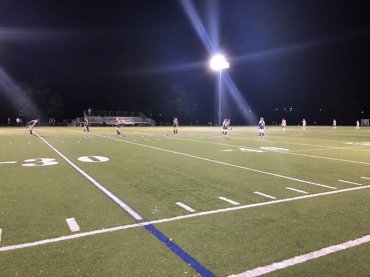 Willistonteams's tweet photo. Varsity field hockey defeats Berkshire 2-0 behind goals from Sophia Jones ‘21 and Kate McDermott ‘20. Goalie Kira Bixby was awesome in net!! @WillistonNS #familyweekendfun https://t.co/WVC0q7bdHE