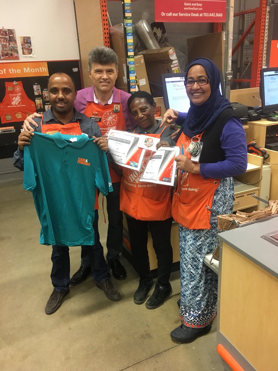 Nada73115116's tweet image. Recognizing our Queen Almaz for all her outstanding job in VOC , Best in Consumer Credit , she is our true Diamond 💎 🎈🎉🎊Woooo hooo 👏💯🎈👍 way to go Almaz #CAMMidAtlantic#TheSquad @DaveTHD4640 @thd278 @chartleyTHD @mzjones1118 @SimuelRussell @RasaanR4640 @hickshayley6