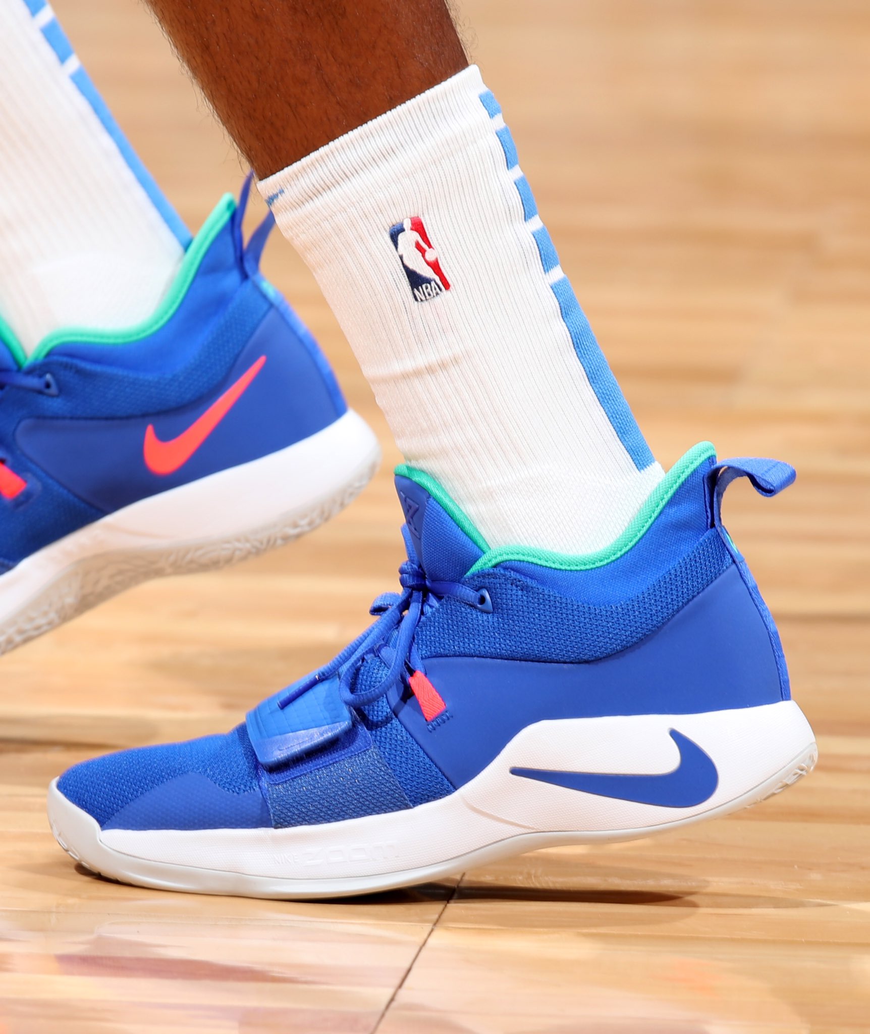 pg 2.5 fortnite on feet