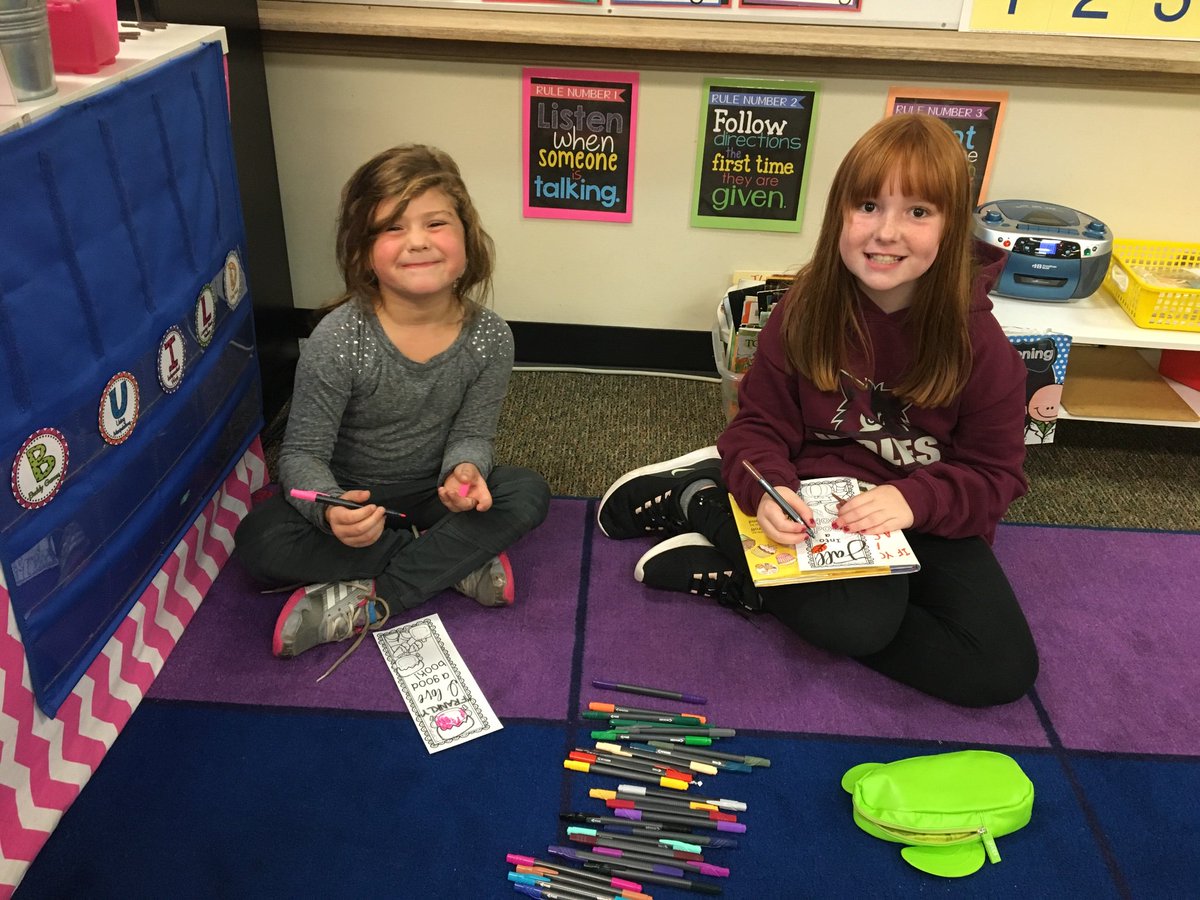 MrsEbert5th's tweet photo. We LOVED reading with our kindy buddies!! @MrsBreutzmann #northpride https://t.co/FMBUmI1kTL