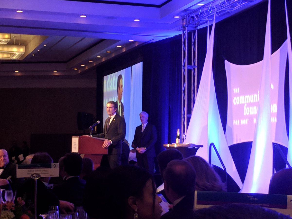 JasonHowellCo's tweet photo. @RalphNortham Governor of Virgina, celebrating successes at the #RaisetheRegion2018 https://t.co/iiiOKtQ6SB