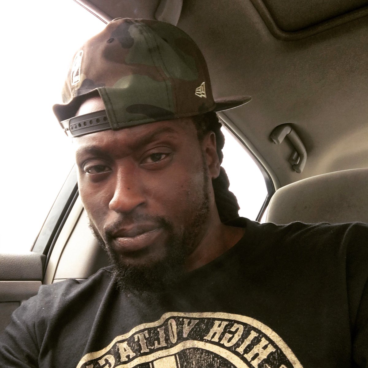 ProblematikG's tweet photo. You Stand For Nothin🤔...... You’ll Fall And Die🧐.....Some Shit Like That😂...Stand By What You Stand For💪🏿💯💯#DatPartNigga #YahktKlub #MadeMan #Head1st 😈💉🅱️ https://t.co/Ro6nXJ68lV