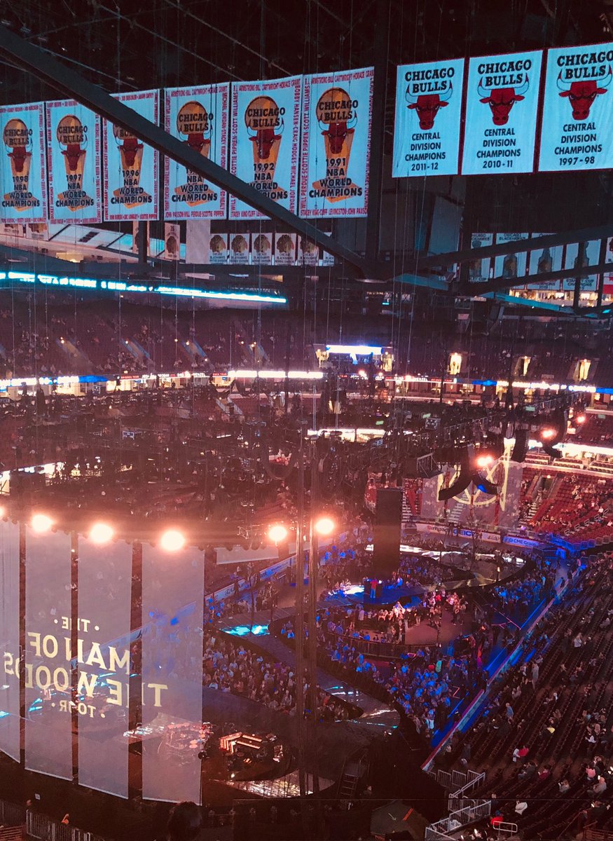 JT LIVE....  #livelifelikeyoumeanit #jasonmckinlay #JustinTimberlake