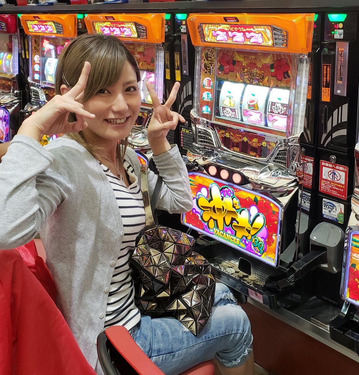 Myme Dmmぱちタウン 今日は新潟県 Damz村上店 さんにて 15時まで W 久々の新潟県ですが やっぱり イメージが強い沖スロ かなぁ ってことで 沖ドキなぅ ハイビスカス めっちゃ光らせたい 艸