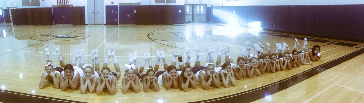rpjvcheer's tweet photo. Love all these smiles after an AMAZING practice 💙 #alanasback #alexhurryup #rpjvc #hardworkpaysoff #hardworkon3 https://t.co/p6UozBgCHn