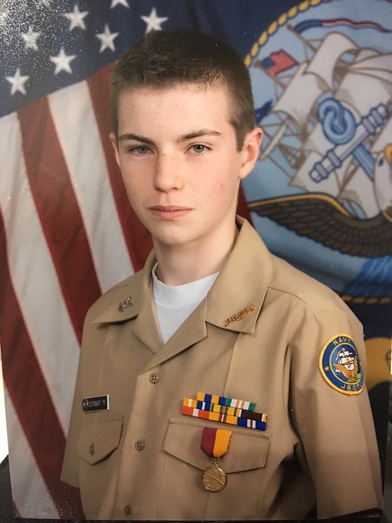 a_cutright's tweet photo. @btl_yearbook Vote for me for Best Glowup https://t.co/jXxlA3s9qH