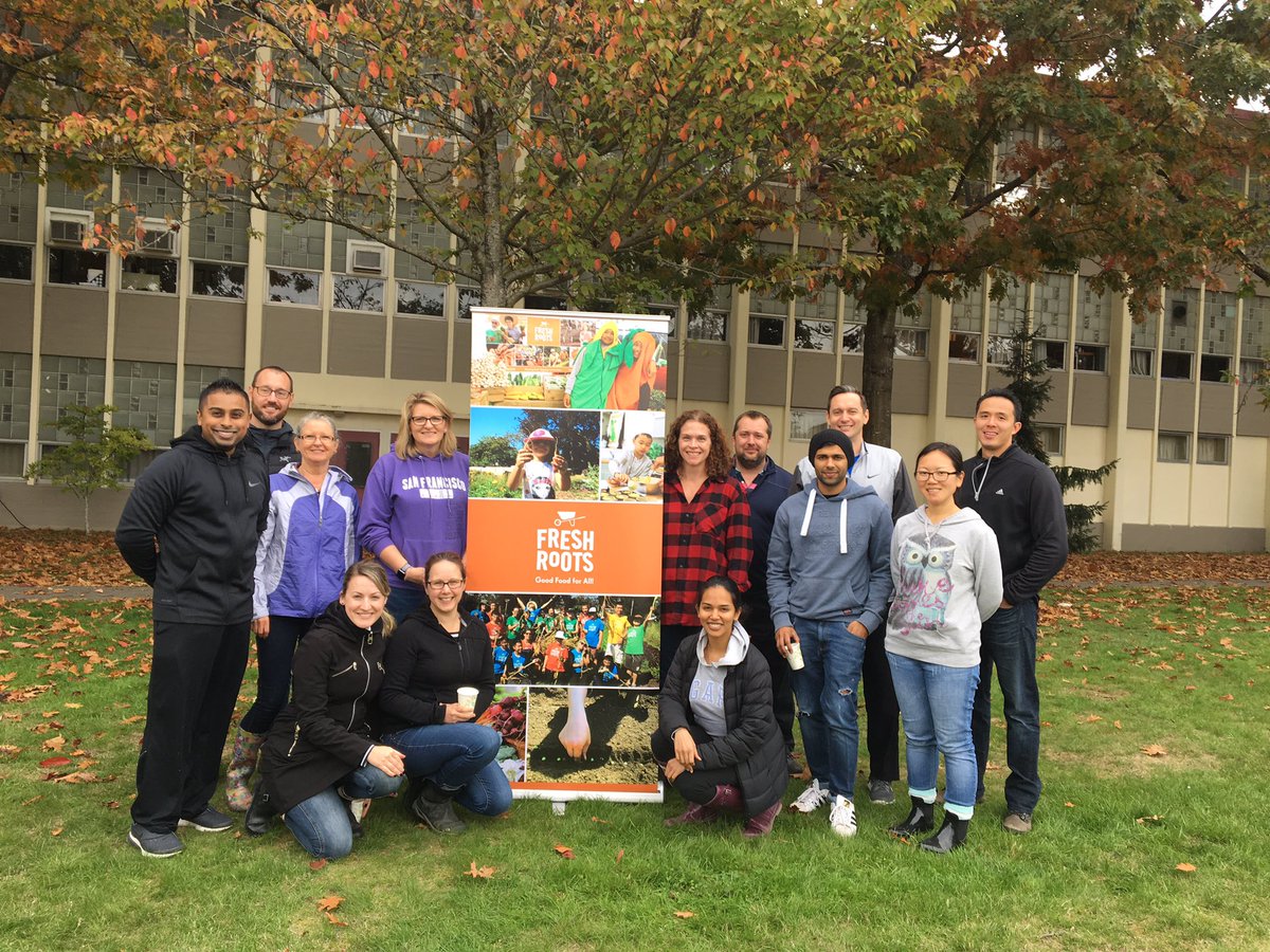 MillerKristiL's tweet photo. @FirstWestCAP growing food and communities with @FreshRootsFarms.  Happy Thanksgiving, Canada! #gratitude #teamwork https://t.co/8HBoPhoAEg