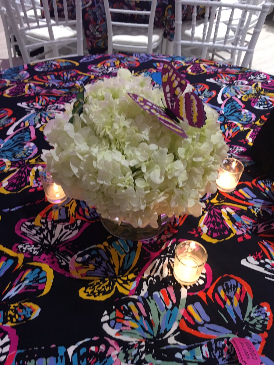 LconradMonarch's tweet image. Fun night at #vbfoundation Tickled Pink!