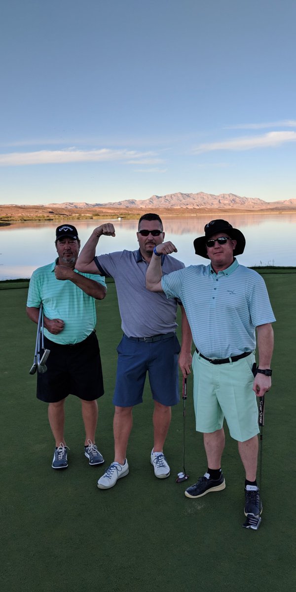 jaovery's tweet image. Awesome day of golf! My partners didn't know they were going to listen to colonoscopy and poop talk! Get your bump checked! @FightCRC #strongarmselfie @mvarndell23 @8ironohio #nodaysoff #vegasgolf