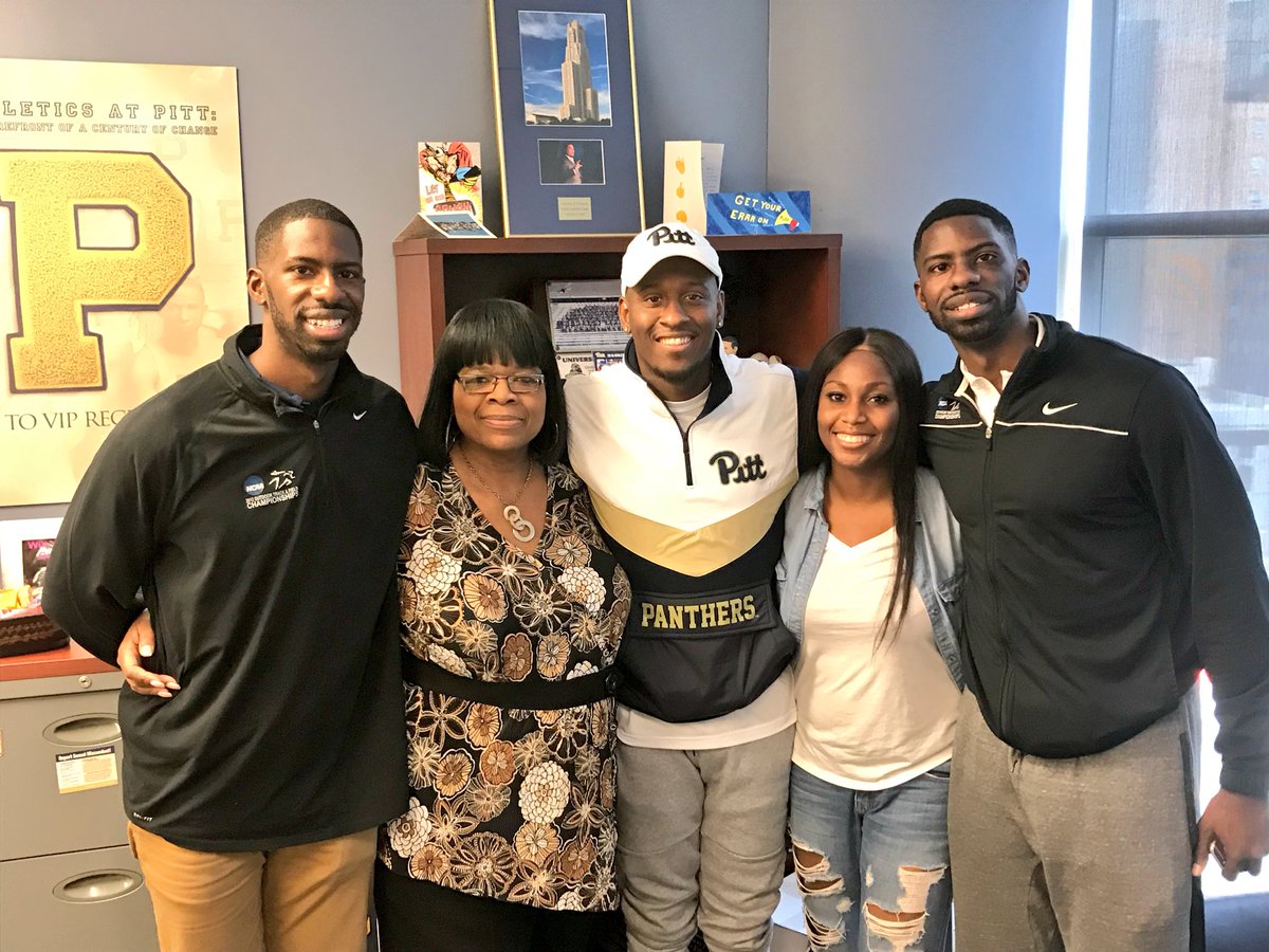 PennyS66's tweet photo. #DancingToTheBeat #Reunions #ForeverPanthers #HailAsOne #H2P #PittScriptForLife #High5andaSmile https://t.co/TcdVbzOwoU