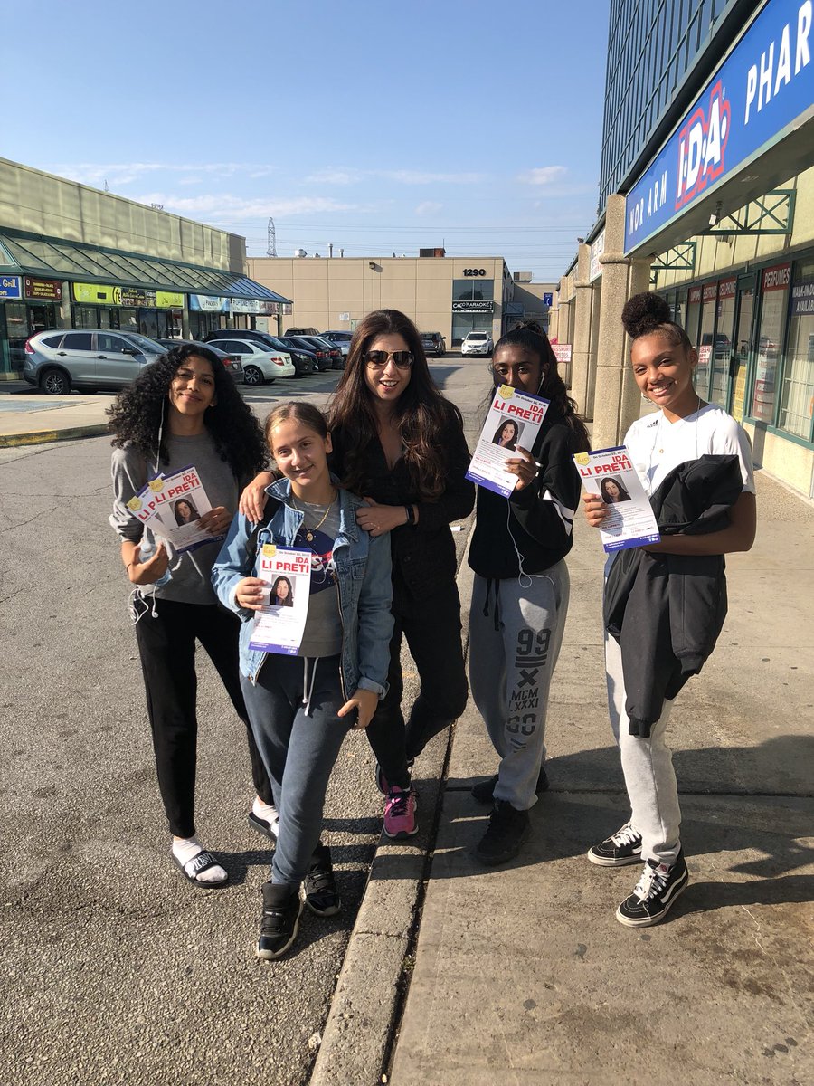 idalipreti's tweet photo. Looking forward to another fun filled weekend with these warrior girls !!!!  #comewalkwithus #voteida TCDSBcandidate #humberriverblackcreek ida@idalipreti.com https://t.co/aaQyt5ON78